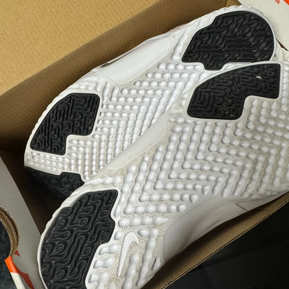 Women’s Nike Renew In-Season TR 10 - Picture 2 of 3